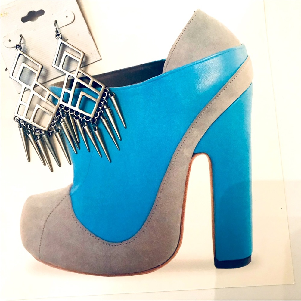 💎New Fashion Spiked Dangling Earrings